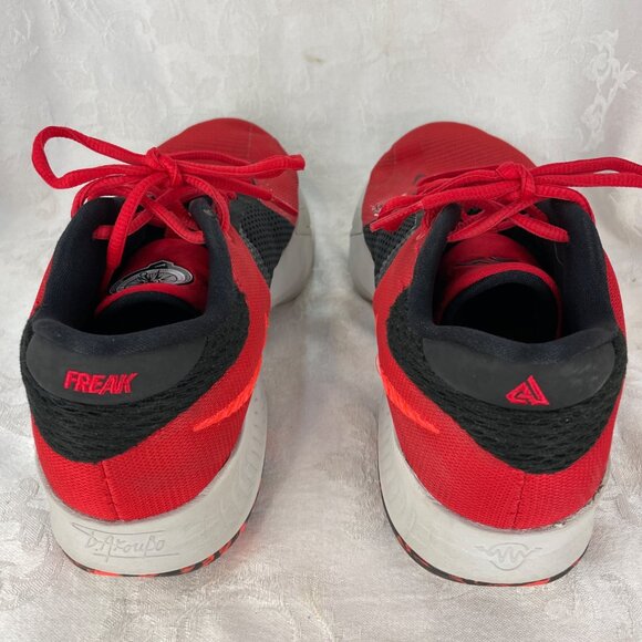 Nike Zoom Freak 4 University Red Black Basketball 7 Y - Picture 4 of 7